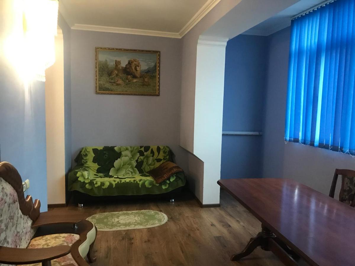 Mini Hotel Amra Пицунда Экстерьер фото
